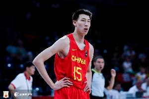 小組三戰(zhàn)籃板均輸！媒體人：U19鋒線卡位意識(shí)太差 靠斯楠苦苦支撐